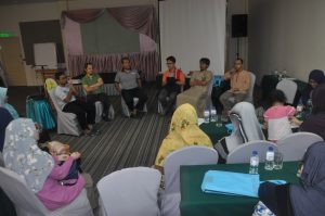 group-discussion-imam-humanitarian